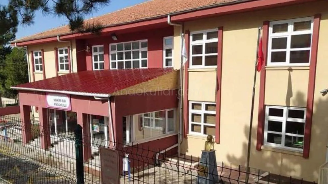 Nehire Bir Anaokulu