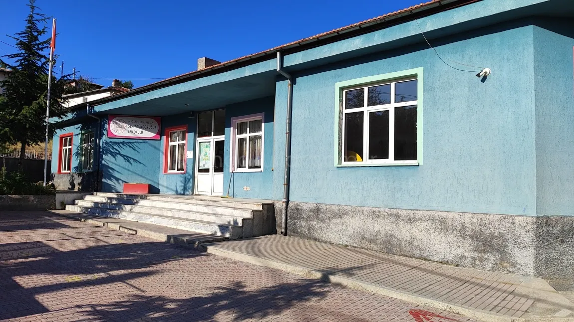 Ulukışla Şehit Güngör Uğur Anaokulu